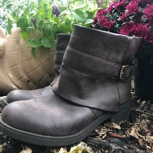 Sz 9 Unleashed by RocketDog brown booties